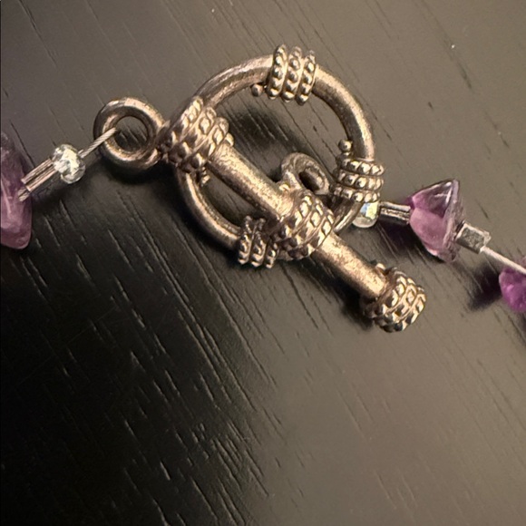 amethyst chip necklace with a crystal point pendant. - Picture 4 of 6